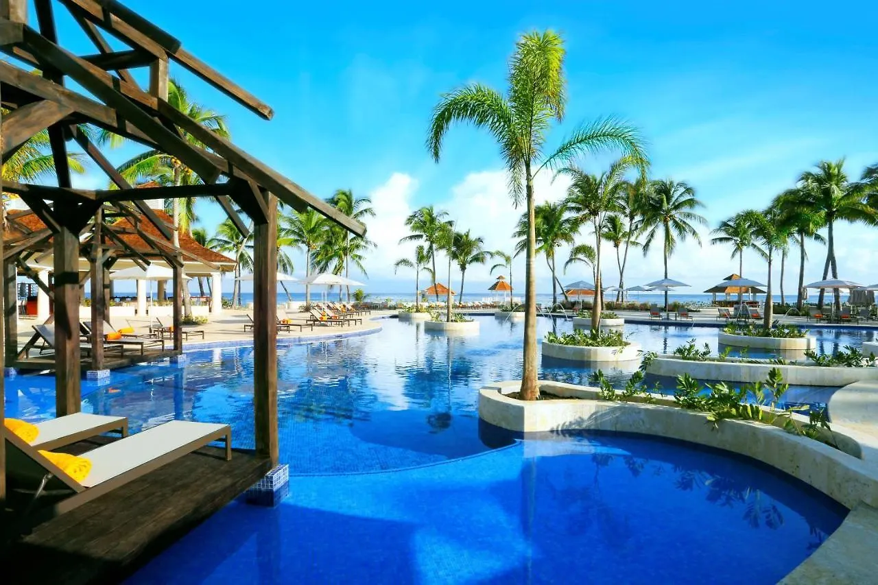 Курортный комплекс Hyatt Ziva Rose Hall (Adults Only) Бухта Монтего